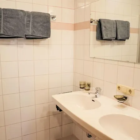 Prázdninový dům Subretta-5 By Interhome