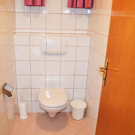 Subretta-5 By Interhome *